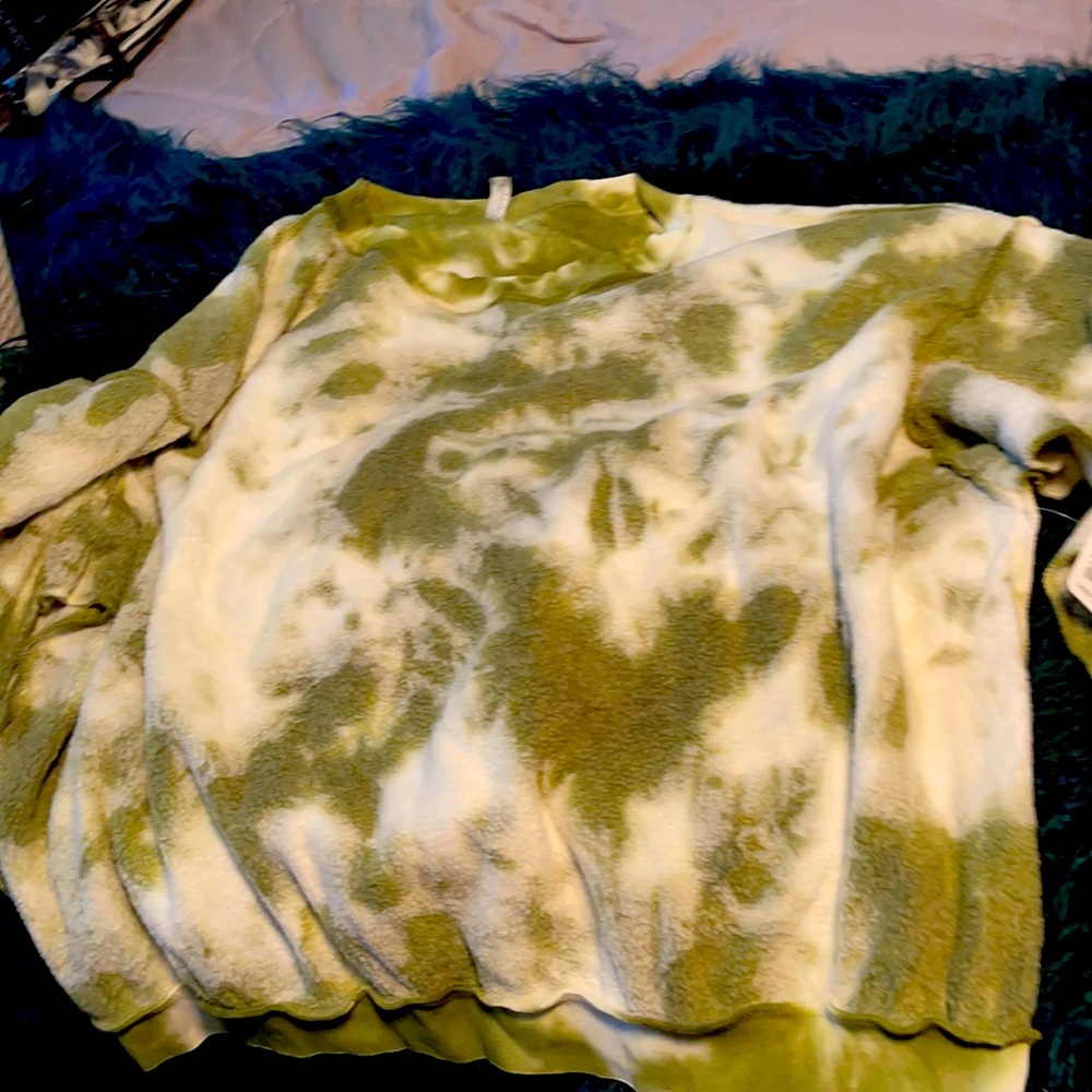Free people sweatshirt green tie dye